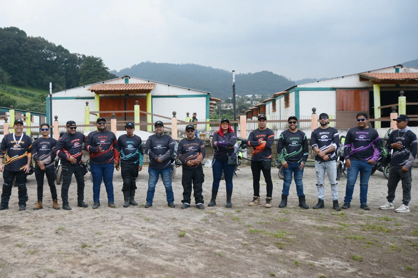Los 13 Ride Masters de Dominar Rides reunidos